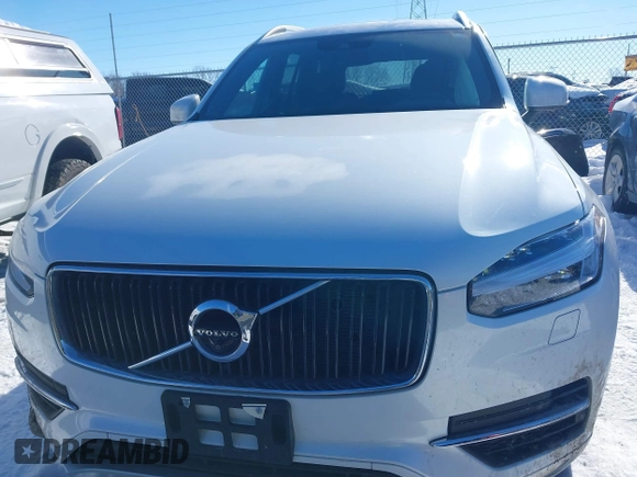 2018 Volvo XC90 Momentum with VIN YV4102XK8J1321378, listed as a IAAI auction lot 41304864 with 58,806 mi miles and . Bid and sale history available at DreamBid. Image 12.