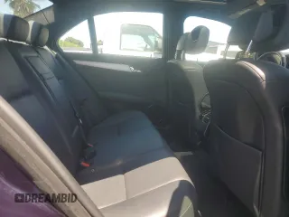 2008 Mercedes-Benz C 300 Sport z VIN WDDGF54X88F055375, wystawiony jako Copart lot #57657925 z przebiegiem 87 558 mil mil oraz Szkoda całkowita • Salvage title. Historia ofert i sprzedaży dostępna na DreamBid. Obrazek 10.