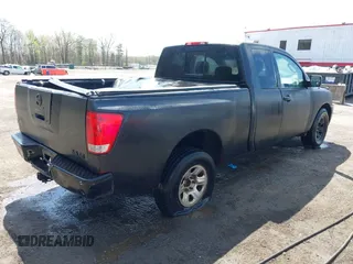2005 Nissan Titan XE with VIN 1N6BA06A35N569289, listed as a IAAI auction lot 41985387 with 227,117 mi miles. Bid and sale history available at carsss.com. Image 4.