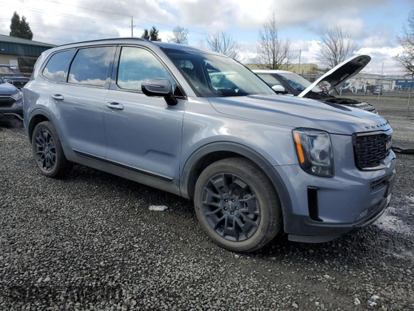 2022 Kia Telluride SX with VIN 5XYP5DHC4NG244998, listed as a Copart auction lot 51288205 with 39,638 mi miles and Salvage Title. Bid and sale history available at carsss.com. Image 4.