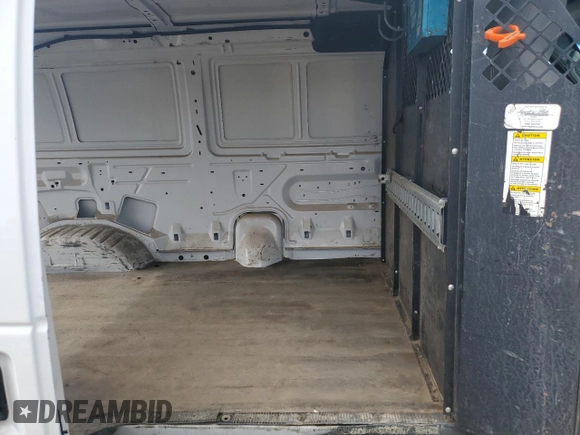 2012 Ford Econoline Cargo Super Duty Commercial z VIN 1FTSE3EL6CDA32009, wystawiony jako Copart lot #54269735 z przebiegiem 323 928 mil mil oraz Szkoda całkowita • Salvage title. Historia ofert i sprzedaży dostępna na DreamBid. Obrazek 11.