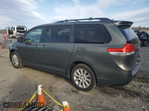 2011 Toyota Sienna XLE with VIN 5TDDK3DC0BS003417, listed as a Copart auction lot 45875025 with 191,569 mi miles and Salvage Title. Bid and sale history available at carsss.com. Image 2.