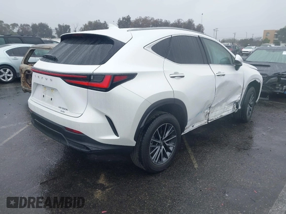 2024 Lexus NX 350h Premium z VIN JTJGKCEZ4R5013106, wystawiony jako IAAI lot #41499547 z przebiegiem 13 651 mil mil oraz . Historia ofert i sprzedaży dostępna na DreamBid. Obrazek 4.