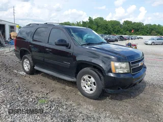 2013 Chevrolet Tahoe LT with VIN 1GNSKBE01DR270421, listed as a IAAI auction lot 42477157 with 203,117 mi miles and . Bid and sale history available at DreamBid. Image 1.