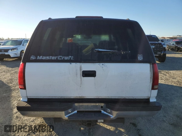 1997 GMC Yukon with VIN 1GKEK13R7VJ748007, listed as a Copart auction lot 41828585 with 209,516 mi miles and Clean Title. Bid and sale history available at carsss.com. Image 6.