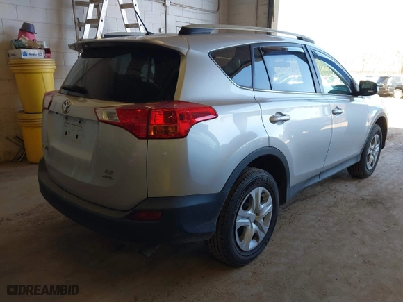 2014 Toyota RAV4 LE with VIN 2T3BFREV5EW138250, listed as a IAAI auction lot 41863496 with 191,604 mi miles. Bid and sale history available at carsss.com. Image 4.