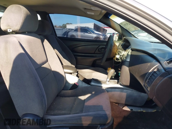2007 Chevrolet Monte Carlo LS z VIN 2G1WJ15K179126254, wystawiony jako IAAI lot #42702947 z przebiegiem 169 765 mil mil oraz . Historia ofert i sprzedaży dostępna na DreamBid. Obrazek 5.