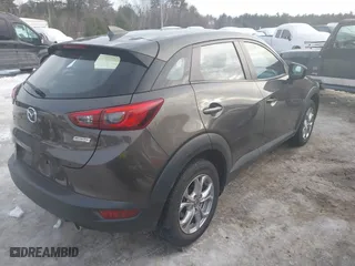 2018 Mazda CX-3 Sport with VIN JM1DKFB76J0316593, listed as a IAAI auction lot 41637015 with 29,998 mi miles. Bid and sale history available at carsss.com. Image 4.