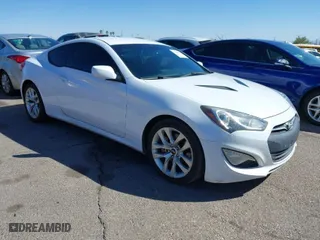 2014 Hyundai Genesis Coupe 2.0T R-Spec with VIN KMHHT6KD4EU115726, listed as a IAAI auction lot 41809019 with 67,322 mi miles. Bid and sale history available at carsss.com. Image 1.