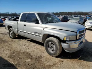 2000 Dodge Ram 1500 with VIN 3B7HC13Z7YG131119, listed as a Copart auction lot 47188985 with 172,932 mi miles and Salvage Title. Bid and sale history available at carsss.com. Image 4.