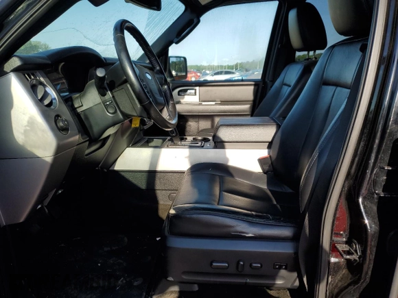 2016 Ford Expedition XLT с VIN 1FMJU1HT3GEF35491, выставлен на аукционе Copart как лот 52583325 с пробегом 126 498 миль миль и Списание • Salvage title. История ставок и продаж доступна на DreamBid. Изображение 7.