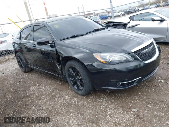 2014 Chrysler 200 Touring z VIN 1C3CCBBG9EN176683, wystawiony jako IAAI lot #42060591 z przebiegiem 115 408 mil mil oraz . Historia ofert i sprzedaży dostępna na DreamBid. Obrazek 1.