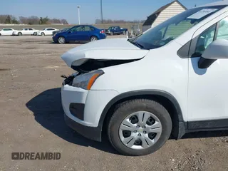 2015 Chevrolet Trax LS with VIN KL7CJKSB7FB069640, listed as a IAAI auction lot 41795991 with 153,789 mi miles. Bid and sale history available at carsss.com. Image 6.
