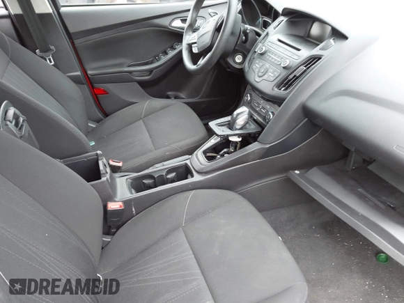 2015 Ford Focus SE with VIN 1FADP3K2XFL223205, listed as a IAAI auction lot 41896693 with 999,999 mi miles. Bid and sale history available at carsss.com. Image 5.