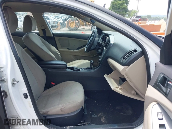 2014 Kia Optima LX with VIN 5XXGM4A73EG322529, listed as a IAAI auction lot 42610691 with 149,546 mi miles and . Bid and sale history available at DreamBid. Image 5.