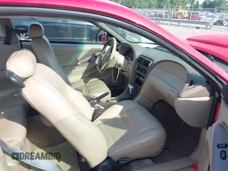 2002 Ford Mustang GT Deluxe z VIN 1FAFP42X32F161388, wystawiony jako IAAI lot #42271266 z przebiegiem 140 821 mil mil oraz . Historia ofert i sprzedaży dostępna na DreamBid. Obrazek 5.