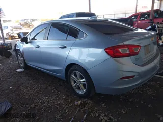 2017 Chevrolet Cruze LT with VIN 1G1BH5SE5H7194219, listed as a IAAI auction lot 40876271 with 147,478 mi miles. Bid and sale history available at carsss.com. Image 3.