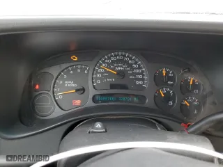 2004 Chevrolet Silverado 1500 Work Truck with VIN 2GCEC19VX41162990, listed as a Copart auction lot 84794674 with 320,784 mi miles and Salvage Title. Bid and sale history available at carsss.com. Image 9.
