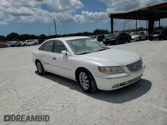 2008 Hyundai Azera Limited with VIN KMHFC46F18A275639, listed as a Copart auction lot 57425425 with 131,118 mi miles and Salvage title. Bid and sale history available at DreamBid. Image 13.