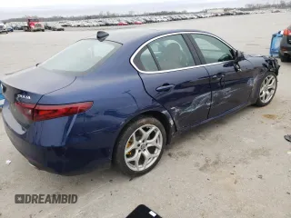2018 Alfa Romeo Giulia Ti Sport with VIN ZARFAEEN7J7576353, listed as a Copart auction lot 72207272 with 31,743 mi miles. Bid and sale history available at carsss.com. Image 3.