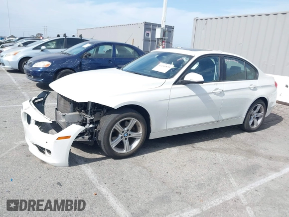 2015 BMW 3 Series 328i z VIN WBA3A5G56FNS90603, wystawiony jako IAAI lot #42246838 z przebiegiem 41 799 mil mil oraz . Historia ofert i sprzedaży dostępna na DreamBid. Obrazek 19.