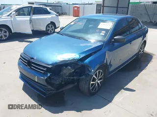 2016 Volkswagen Jetta Sedan 1.4T SE with VIN 3VWD67AJ8GM218112, listed as a IAAI auction lot 42061478 with 84,860 mi miles. Bid and sale history available at carsss.com. Image 21.