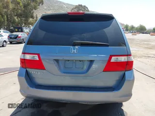 2007 Honda Odyssey EX-L with VIN 5FNRL38727B142735, listed as a IAAI auction lot 42093062 with 195,653 mi miles and . Bid and sale history available at DreamBid. Image 16.