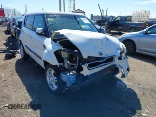 2012 Kia Soul + with VIN KNDJT2A6XC7355229, listed as a IAAI auction lot 41811989 with 111,008 mi miles. Bid and sale history available at carsss.com. Image 6.