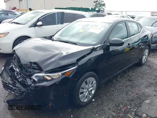 2024 Nissan Sentra S z VIN 3N1AB8BV8RY248783, wystawiony jako IAAI lot #41763721 z przebiegiem 7 693 mil mil oraz . Historia ofert i sprzedaży dostępna na DreamBid. Obrazek 2.