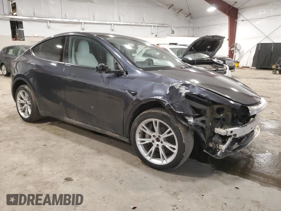 2024 Tesla Model Y Long Range with VIN 7SAYGDEE5RA237687, listed as a Copart auction lot 48366825 with 24,650 mi miles and Salvage Title. Bid and sale history available at DreamBid. Image 4.