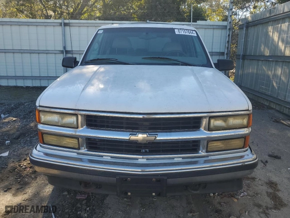 1998 Chevrolet Tahoe with VIN 1GNEK13R1WJ337920, listed as a Copart auction lot 87157844 with 207,952 mi miles and Clean Title. Bid and sale history available at carsss.com. Image 5.