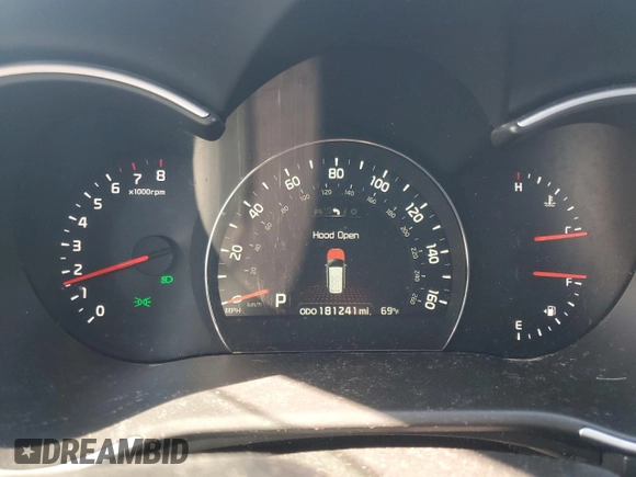 2015 Kia Sorento SX with VIN 5XYKW4A70FG638701, listed as a Copart auction lot 53567915 with 181,241 mi miles and Salvage title. Bid and sale history available at DreamBid. Image 9.