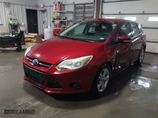 2014 Ford Focus SE with VIN 1FADP3K27EL165701, listed as a IAAI auction lot 41592736 with 119,115 mi miles. Bid and sale history available at carsss.com. Image 2.