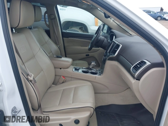 2017 Jeep Grand Cherokee Overland with VIN 1C4RJFCG6HC941771, listed as a IAAI auction lot 42356577 with 192,318 mi miles and . Bid and sale history available at DreamBid. Image 5.