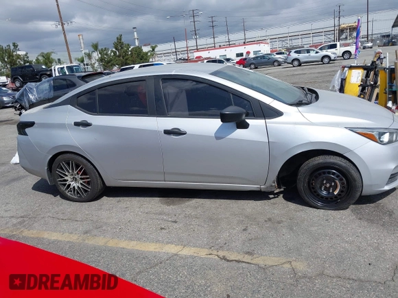 2020 Nissan Versa S z VIN 3N1CN8DVXLL882520, wystawiony jako IAAI lot #41896671 z przebiegiem 57 925 mil mil oraz . Historia ofert i sprzedaży dostępna na DreamBid. Obrazek 13.