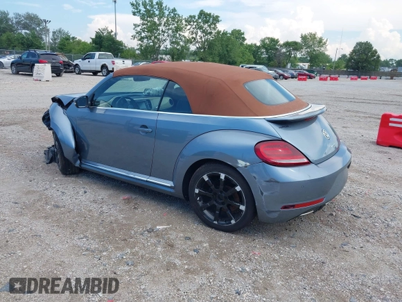 2019 Volkswagen Beetle S with VIN 3VW5DAAT2KM508489, listed as a IAAI auction lot 42539059 with Not provided miles and . Bid and sale history available at DreamBid. Image 3.