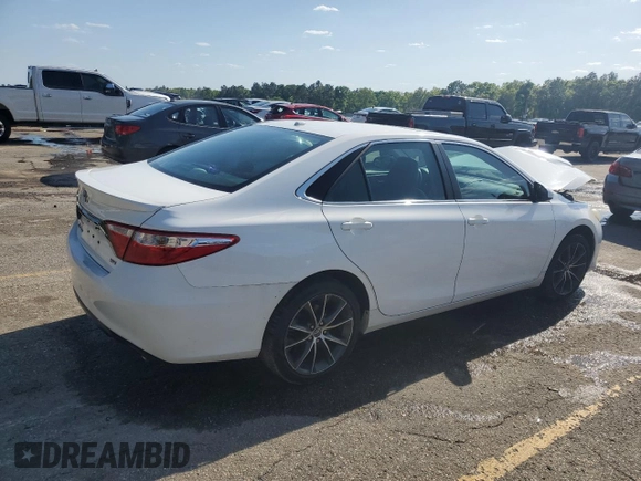 2015 Toyota Camry XLE with VIN 4T1BF1FK8FU914693, listed as a Copart auction lot 51816845 with 177,697 mi miles and Salvage Title. Bid and sale history available at carsss.com. Image 3.