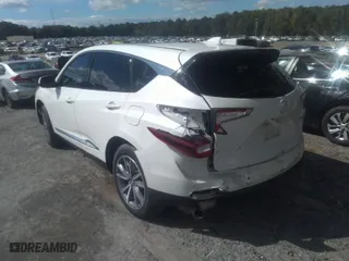 2019 Acura RDX w/Technology Pkg with VIN 5J8TC1H50KL018950, listed as a IAAI auction lot 40473176 with 111,148 mi miles. Bid and sale history available at carsss.com. Image 3.