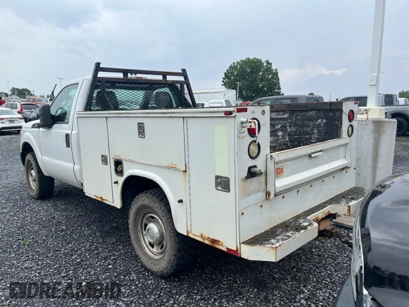 2013 Ford F-250 XL with VIN 1FDBF2B60DEA26915, listed as a IAAI auction lot 42674430 with 111,183 mi miles and . Bid and sale history available at DreamBid. Image 15.