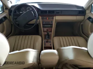 1990 Mercedes-Benz 300 with VIN WDBEA26D3LB134095, listed as a Copart auction lot 86105544 with 143,785 mi miles and Clean Title. Bid and sale history available at DreamBid. Image 8.