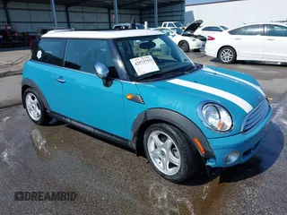 2009 MINI Hardtop with VIN WMWMF33579TT68578, listed as a IAAI auction lot 42571757 with 78,591 mi miles and . Bid and sale history available at DreamBid. Image 1.