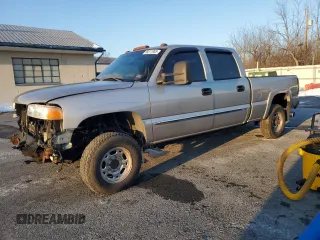 2004 GMC Sierra 2500HD SLT z VIN 1GTHK23204F197714, wystawiony jako Copart lot #89311065 z przebiegiem 240 299 mil mil oraz Szkoda całkowita • Salvage title. Historia ofert i sprzedaży dostępna na DreamBid. Obrazek 1.