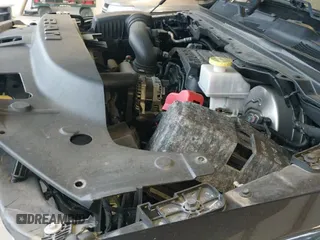 2019 Ram 1500 Laramie z VIN 1C6SRFRT9KN878862, wystawiony jako IAAI lot #41773283 z przebiegiem 65 357 mil mil oraz . Historia ofert i sprzedaży dostępna na DreamBid. Obrazek 19.