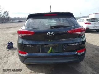 2016 Hyundai Tucson SE with VIN KM8J3CA42GU168610, listed as a IAAI auction lot 41639335 with 86,920 mi miles. Bid and sale history available at carsss.com. Image 15.