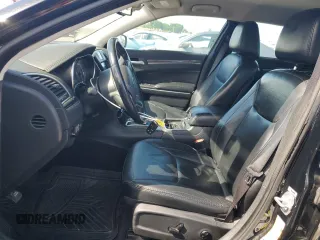 2017 Chrysler 300 Limited z VIN 2C3CCAAG7HH548384, wystawiony jako Copart lot #52694375 z przebiegiem 150 765 mil mil oraz Szkoda całkowita • Salvage title. Historia ofert i sprzedaży dostępna na DreamBid. Obrazek 7.