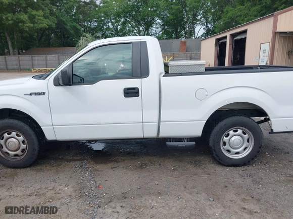 2014 Ford F-150 XL with VIN 1FTMF1CM5EKG22092, listed as a IAAI auction lot 41948999 with 156,233 mi miles. Bid and sale history available at carsss.com. Image 14.
