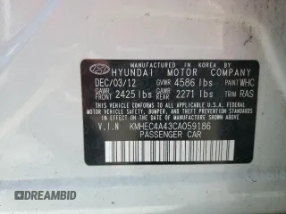 2012 Hyundai Sonata Hybrid z VIN KMHEC4A43CA059186, wystawiony jako Copart lot #55575405 z przebiegiem 217 801 mil mil oraz Szkoda całkowita • Salvage title. Historia ofert i sprzedaży dostępna na DreamBid. Obrazek 12.