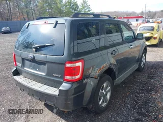 2008 Ford Escape XLT with VIN 1FMCU93108KA52105, listed as a IAAI auction lot 41887169 with 137,539 mi miles. Bid and sale history available at carsss.com. Image 13.
