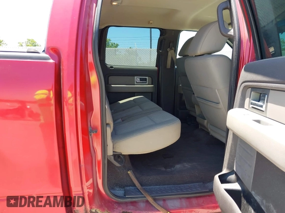 2009 Ford F-150 XL z VIN 1FTRW14809FA55439, wystawiony jako IAAI lot #42254424 z przebiegiem 178 569 mil mil oraz . Historia ofert i sprzedaży dostępna na DreamBid. Obrazek 8.