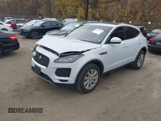 2019 Jaguar E-Pace S z VIN SADFJ2FX9K1Z43027, wystawiony jako IAAI lot #40888936 z przebiegiem 67 354 mil mil oraz . Historia ofert i sprzedaży dostępna na DreamBid. Obrazek 2.